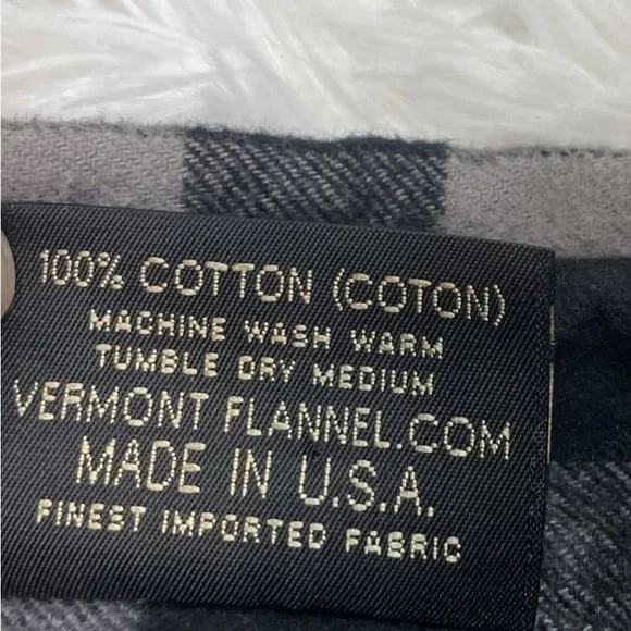The Vermont Flannel Co. Men’s Size XL Black Gray Buffalo Plaid Button Down Shirt - Picture 7 of 9